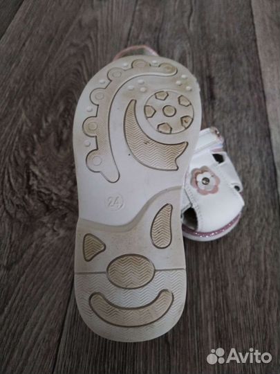Сандали для девочки 24 размер