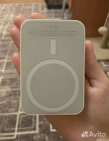 Беспроводная зарядка magsafe