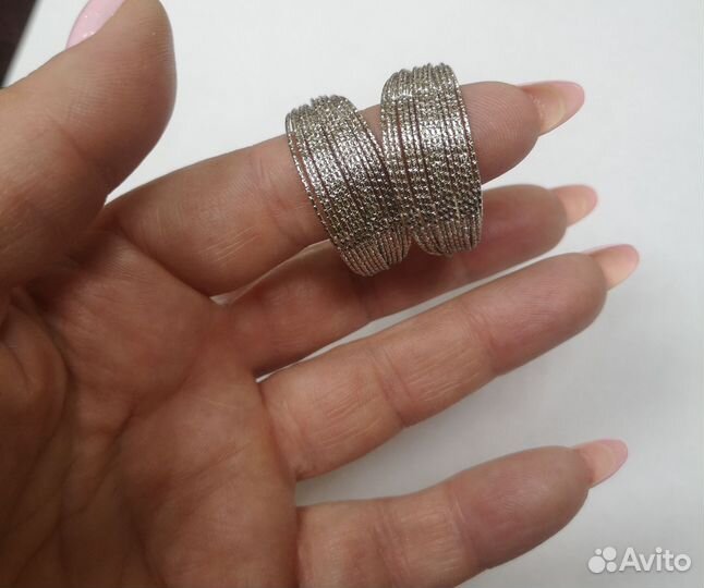 Серебряное кольцо и серьги