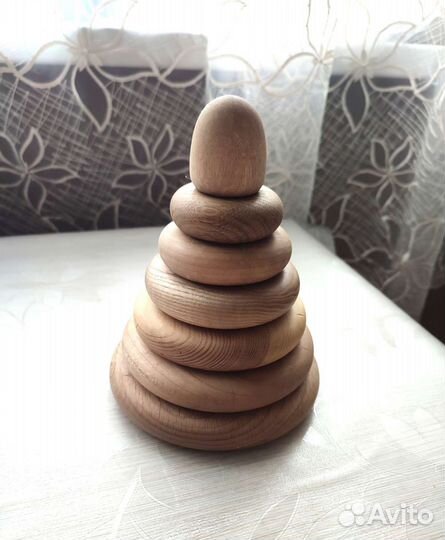 Пирамидка Семь пород дерева