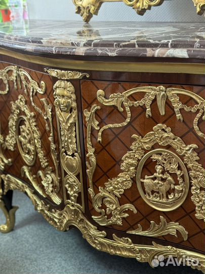 Шикарный винтажный комод/шкаф.Бронза.Мрамор