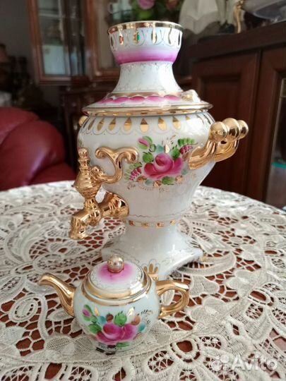 Самовар и конфетница