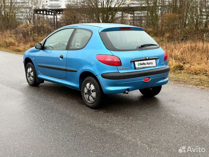 Peugeot 206 1.1 МТ, 2000, 237 194 км