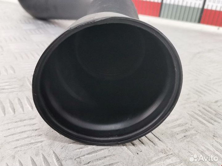 Патрубок воздушного фильтра BMW 7 E38 1997