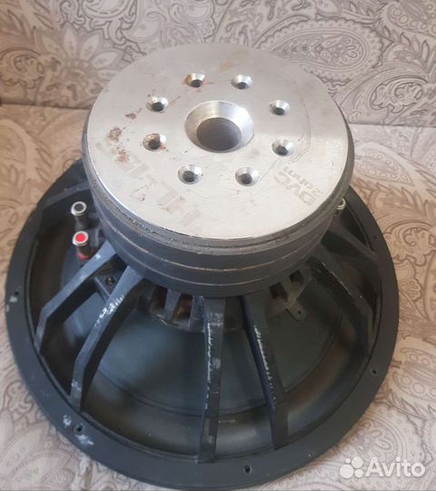 Сабвуфер моноблок