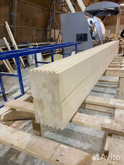 Сухой профилированный брус из ели 100х150х6000