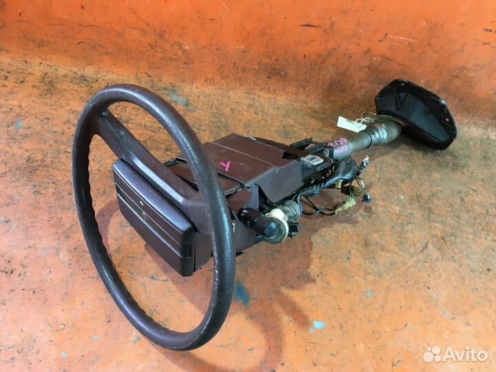 Рулевая колонка на Toyota Crown GS121