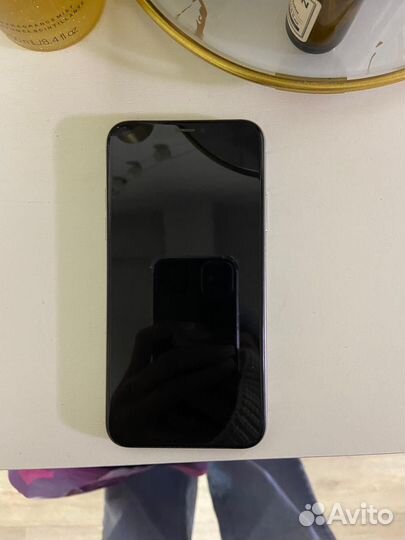 iPhone X, 256 ГБ