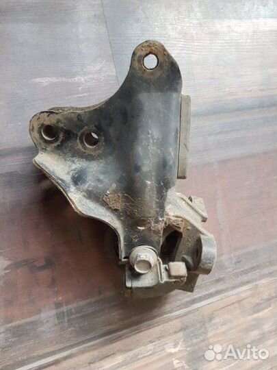 Подушка двигателя задняя Honda Civic EU3 D17B 2001