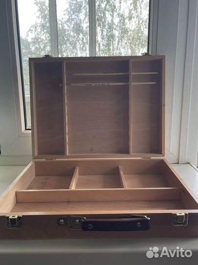 Ящик для красок и кистей