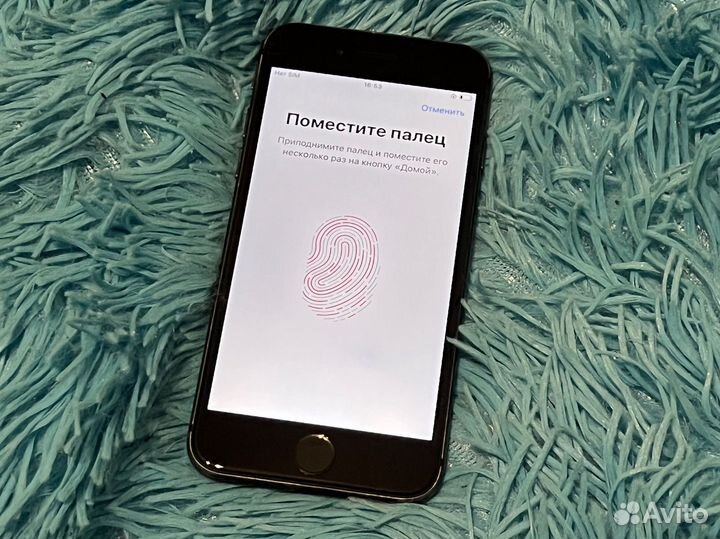 iPhone 8, 64 ГБ