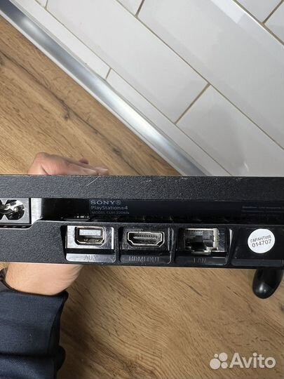 Sony PS4 slim 1tb +700игр