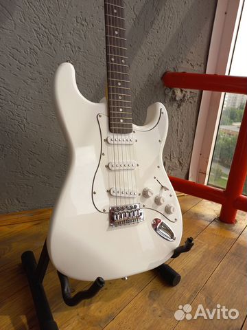 Электрогитара Rockdale Stratocaster купить в Челябинске | Хобби и отдых ...