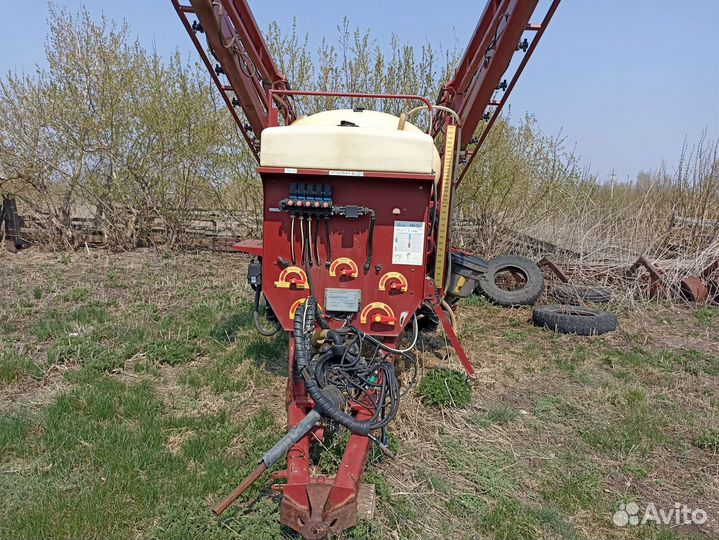 Опрыскиватель Ростсельмаш TS Satellite, 2016