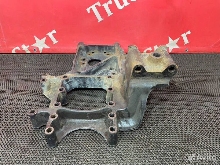 Кронштейн рессоры передней левый