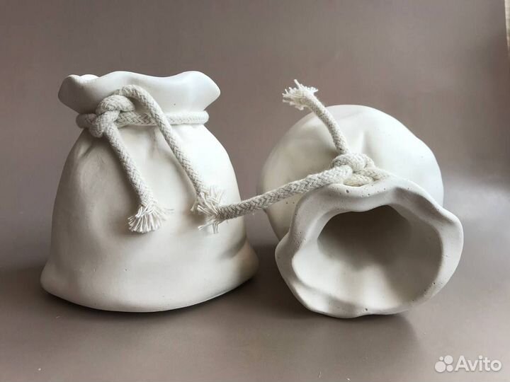 Кашпо из гипса ручной работы