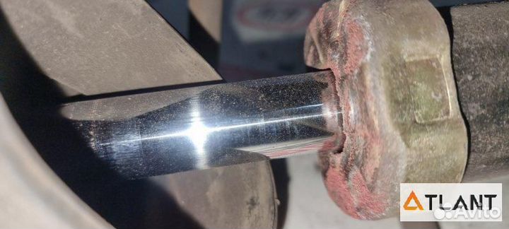 Стойка передняя левая toyota IST