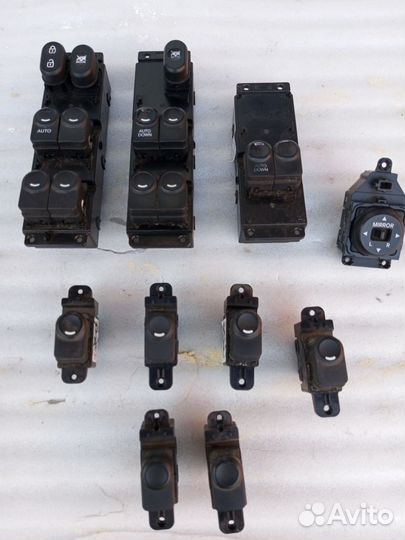 Hyundai Solaris блок кнопка