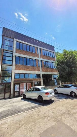 Комната 100 м², 1/3 эт.