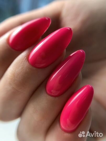 Маникюр с покрытием гель-лак, укрепление гелем