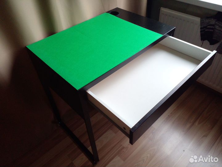 Письменный стол IKEA