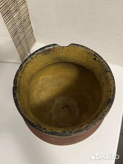 Горшки глиняные, крынки