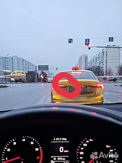 Лобовое стекло Audi a1