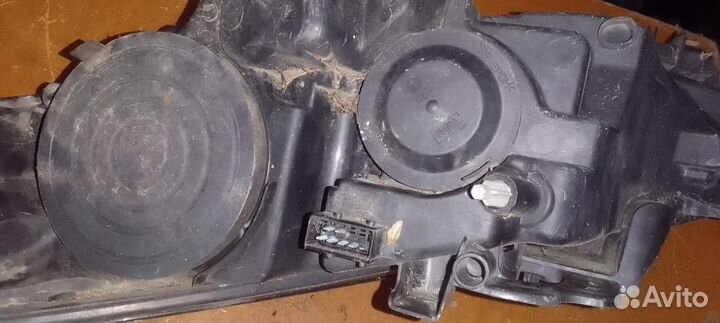 Peugeot 207 фара правая