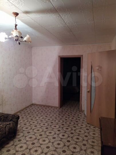 2-к. квартира, 42 м², 1/5 эт.