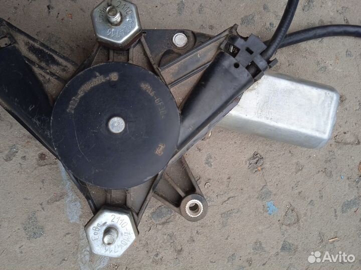 Стеклоподъемник