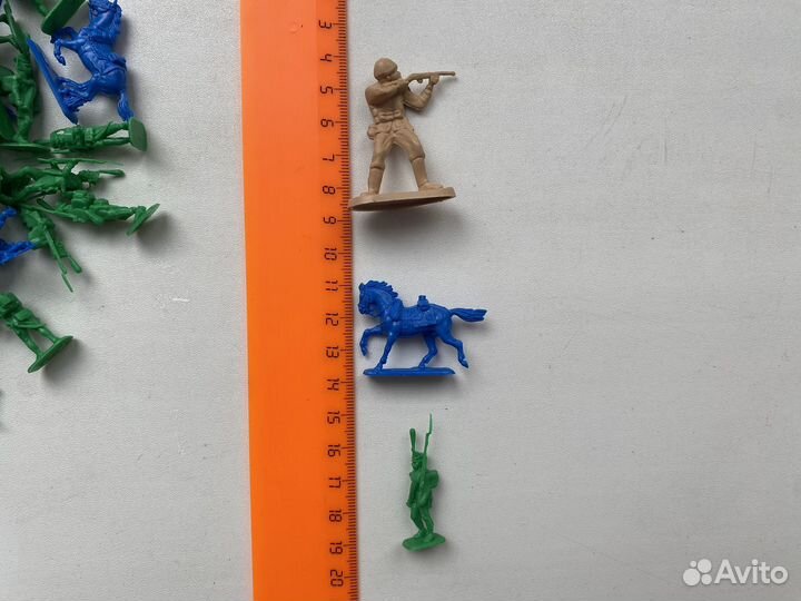 Пластмассовые солдатики