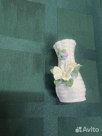 Фарфоровые вазочки