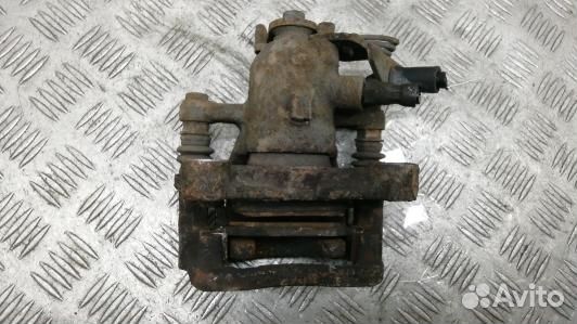 Суппорт тормозной задний левый ford kuga 1 (NKR01M