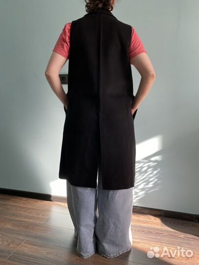 Жилет Massimo dutti 100% шерсть