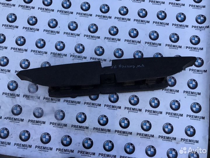 Абсорбер переднего бампера Volkswagen Touareg 7P6