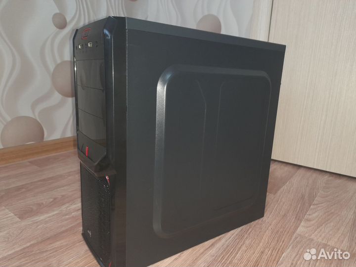 I7-2600 / RX 488 / 8GB