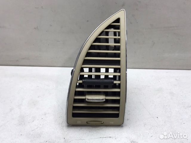 Дефлектор воздушный левый Infinity Qx80 Z62 2015