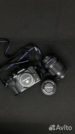 Olympus OM-D E-M10 Mark IV и 2 объектива