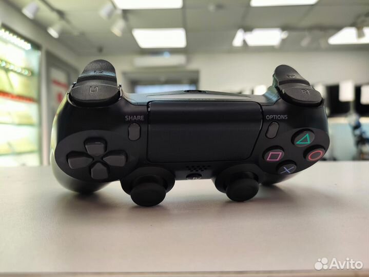 Джойстик, DualShock 4