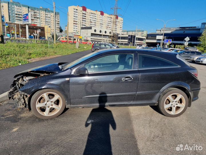 Opel Astra GTC 1.8 AT, 2009, битый, 240 000 км