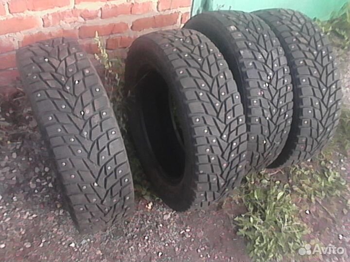 Dunlop SP Winter Ice 02 205/60 R16