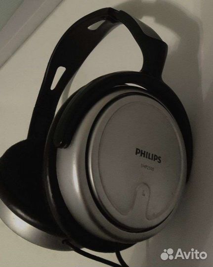 Проводные наушники