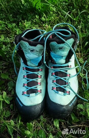 Горные ботинки