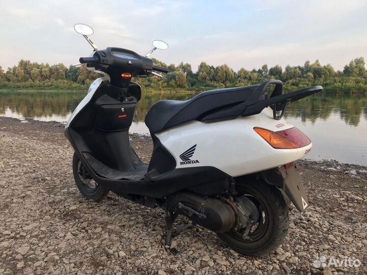 Honda Spacy 100 скутер 4т