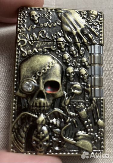 Зажигалка винтажная