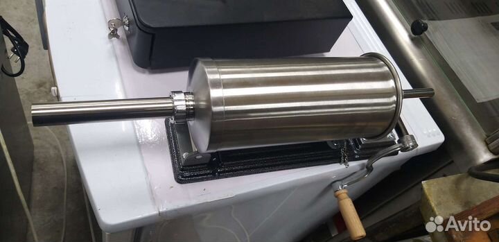 Шприц колбасный на 3кг. Новый