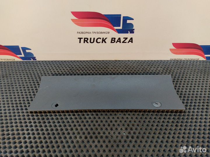 Крышка блока предохранителей Volvo FH