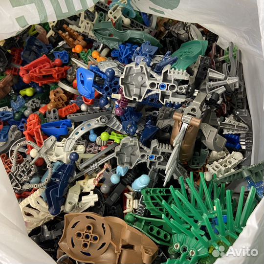 Lego bionicle