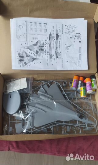 Сборная модель самолета Су-57(1 /72 )