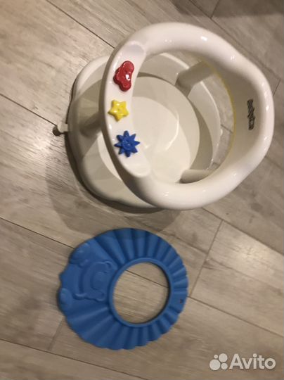 Стульчик для купания babyton новый